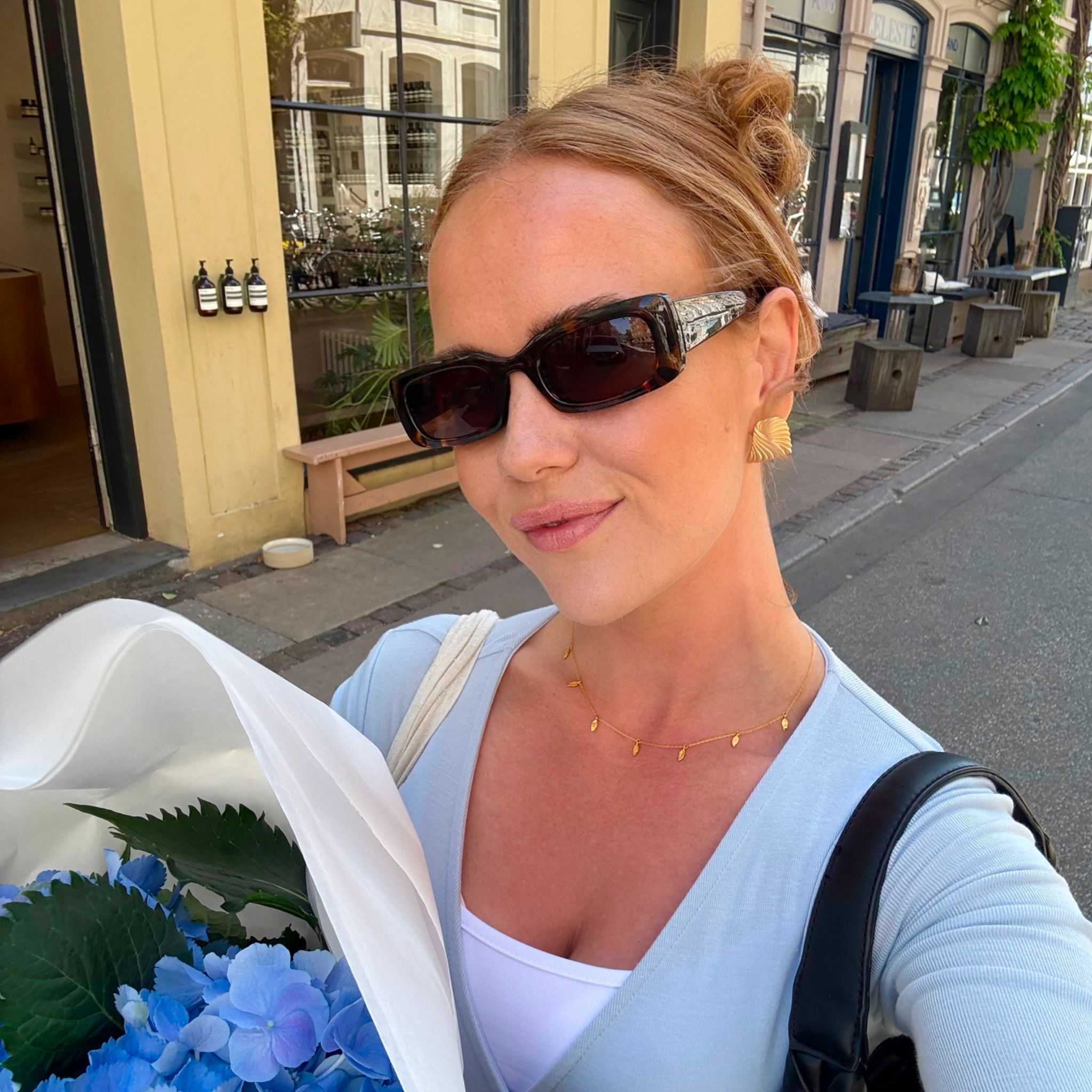 Sway Stud Øreringe Guldbelagt