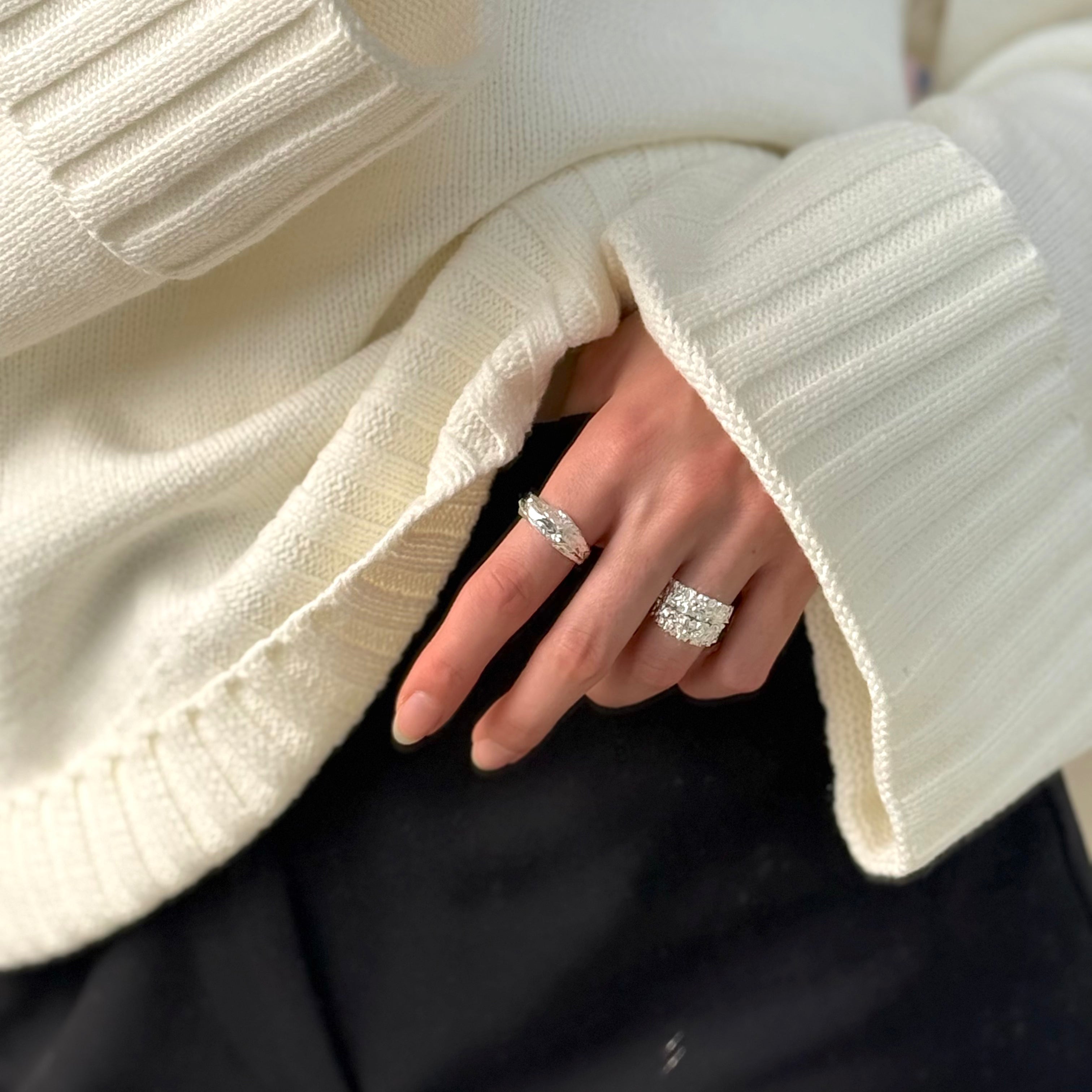 Magma Stud Hænge og Ring Sæt