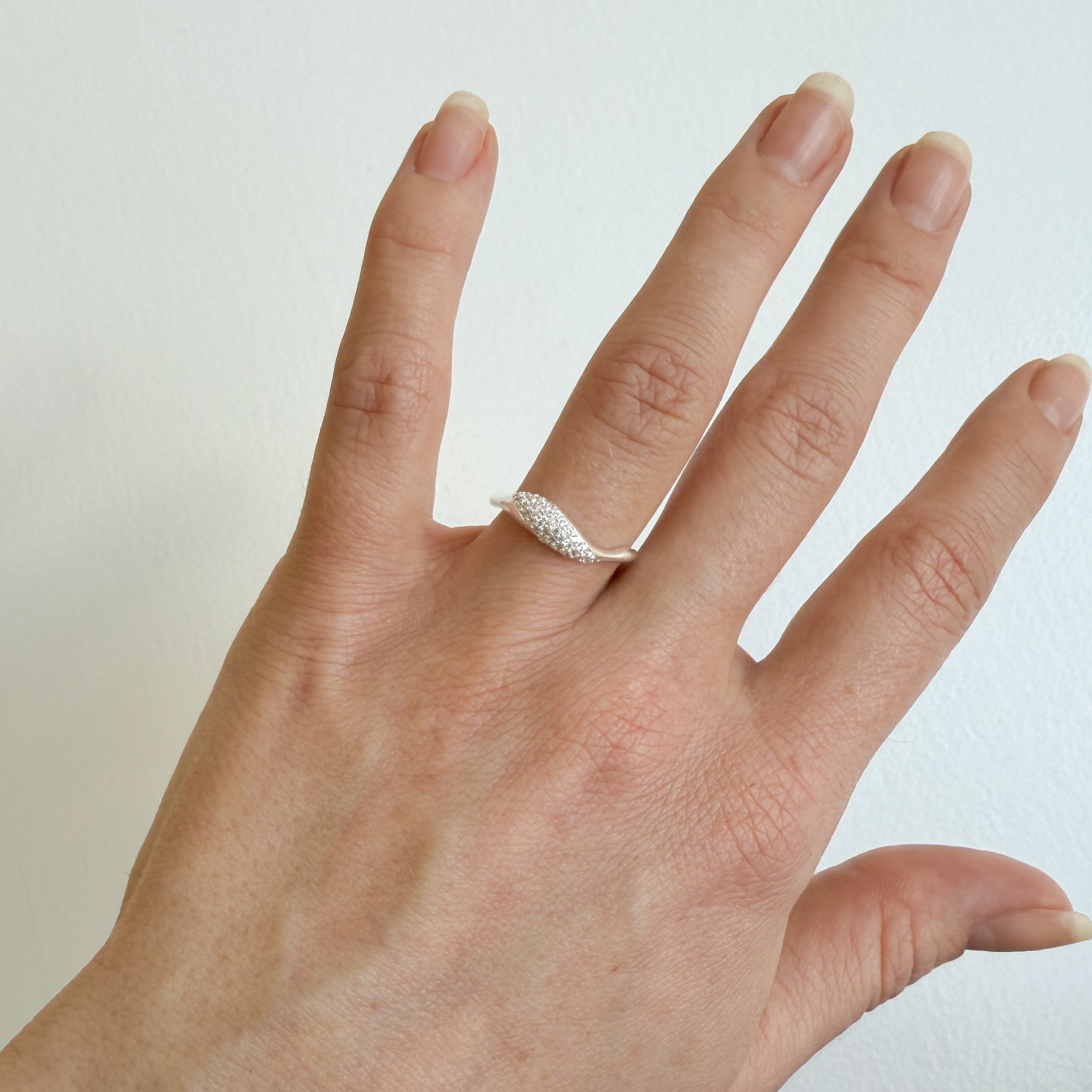 Wave Krystal Ring Sølv