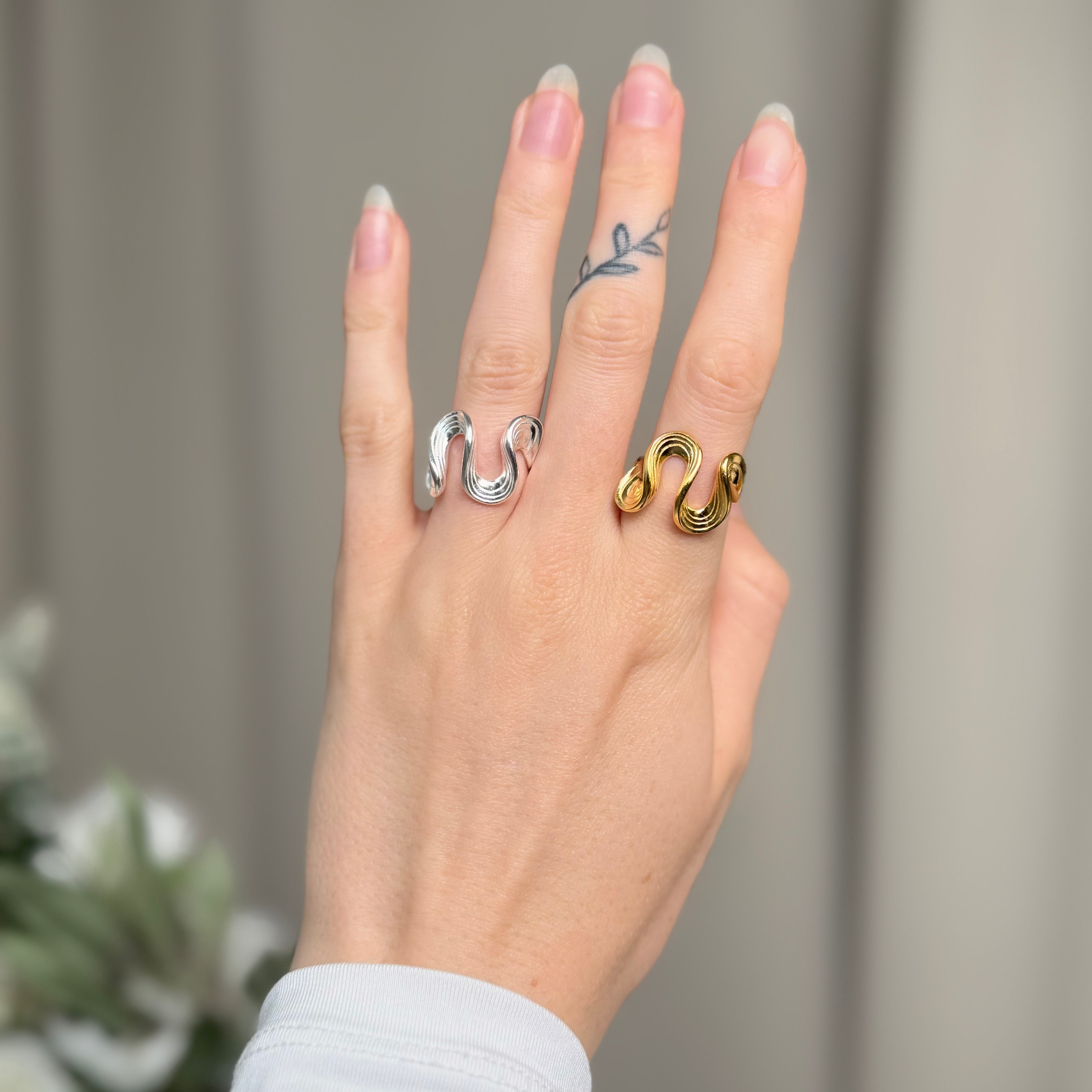 Guldbelagt og 925 sølv snoet wave ringe