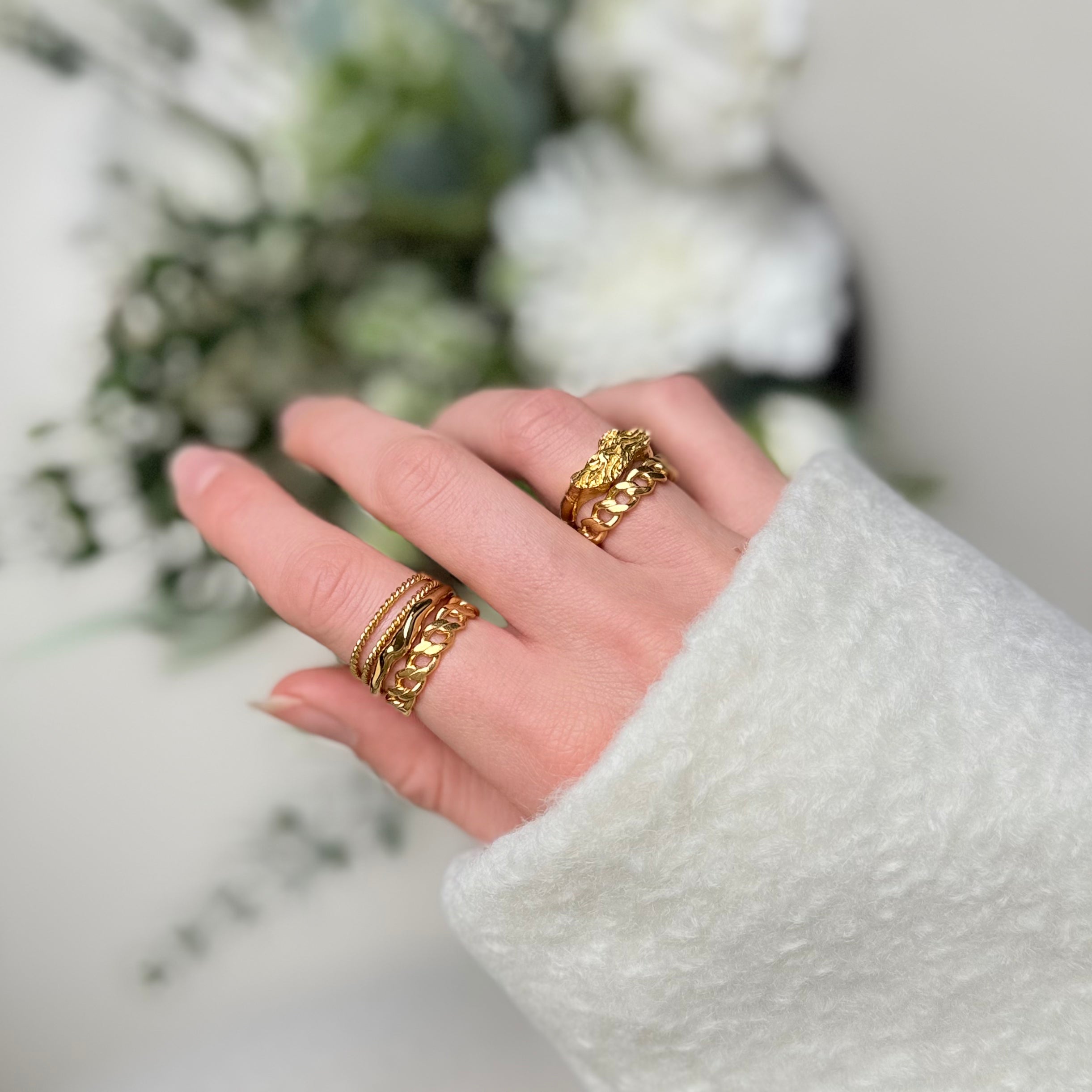 panser ring guldbelagt med blandt andet flad magma ring