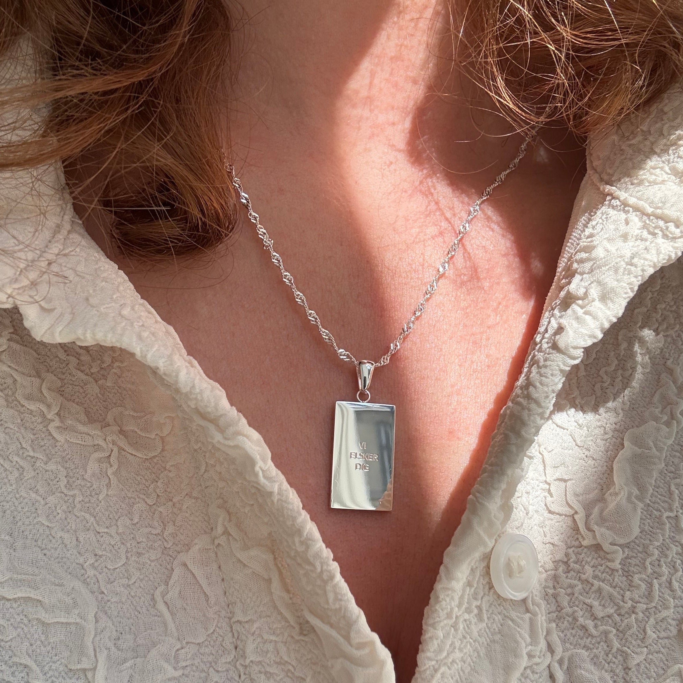 Sun Firkantet Halskæde m. indgravering