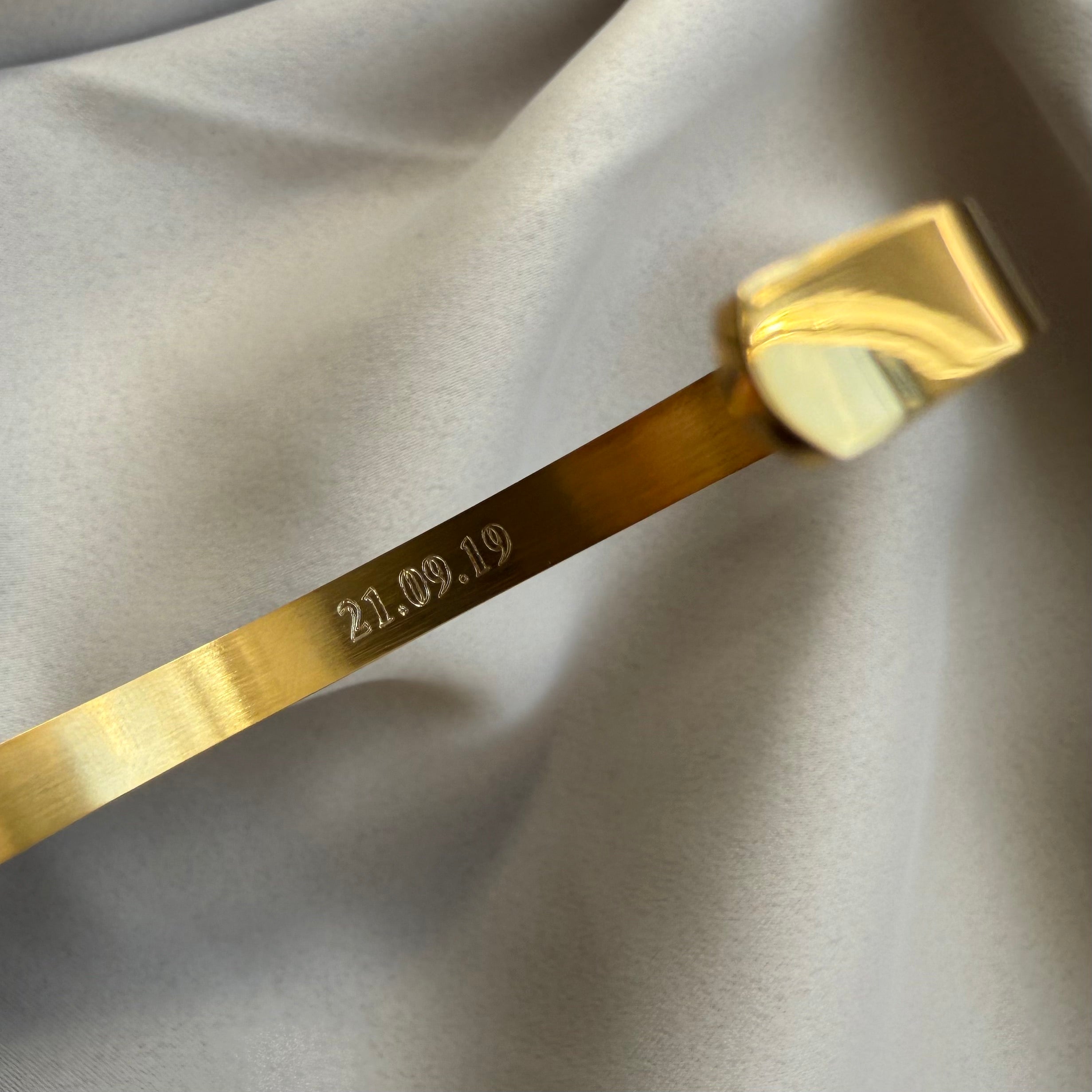 Classic Bangle Guldbelagt m. indgravering