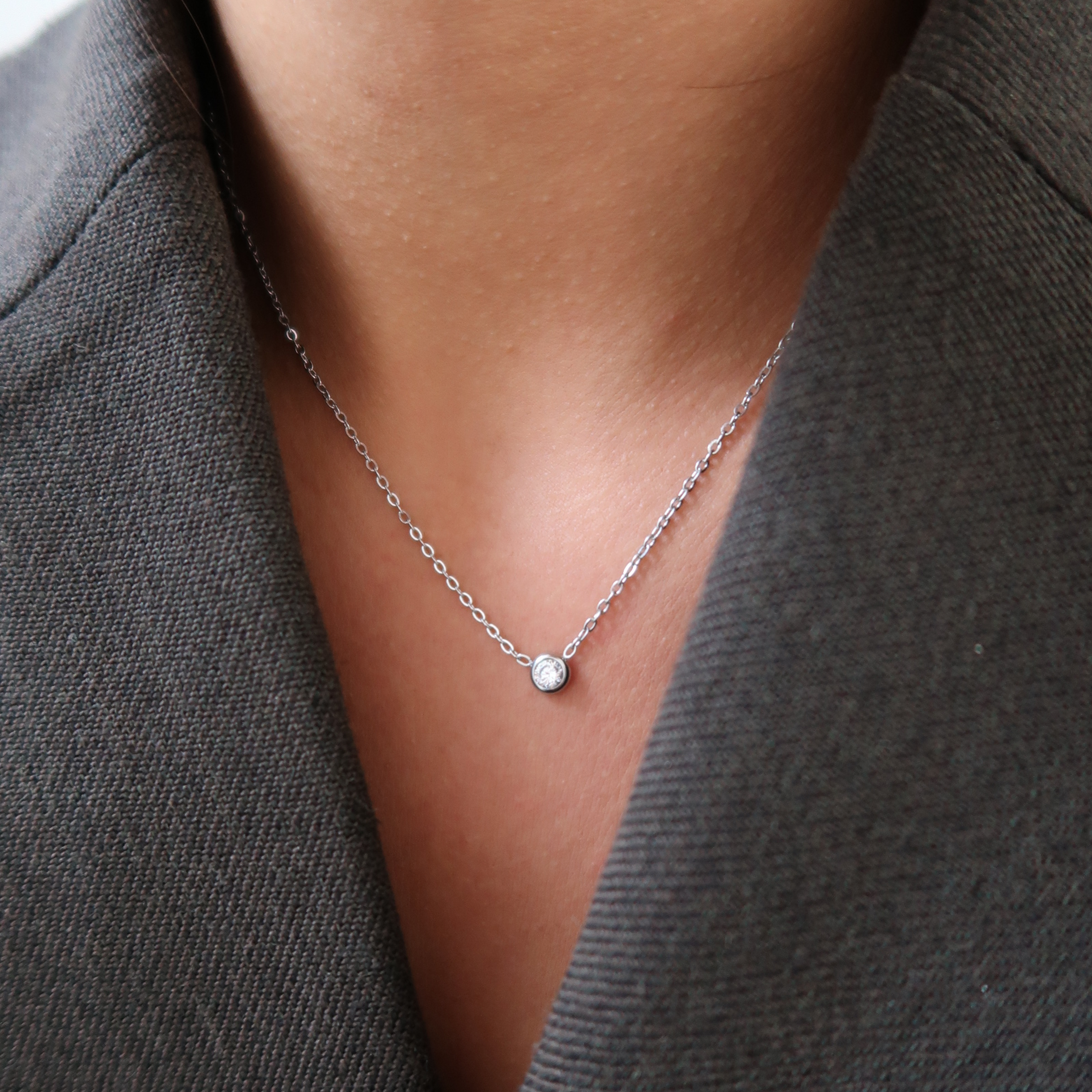 Rund krystal halskæde Sølvfarvet