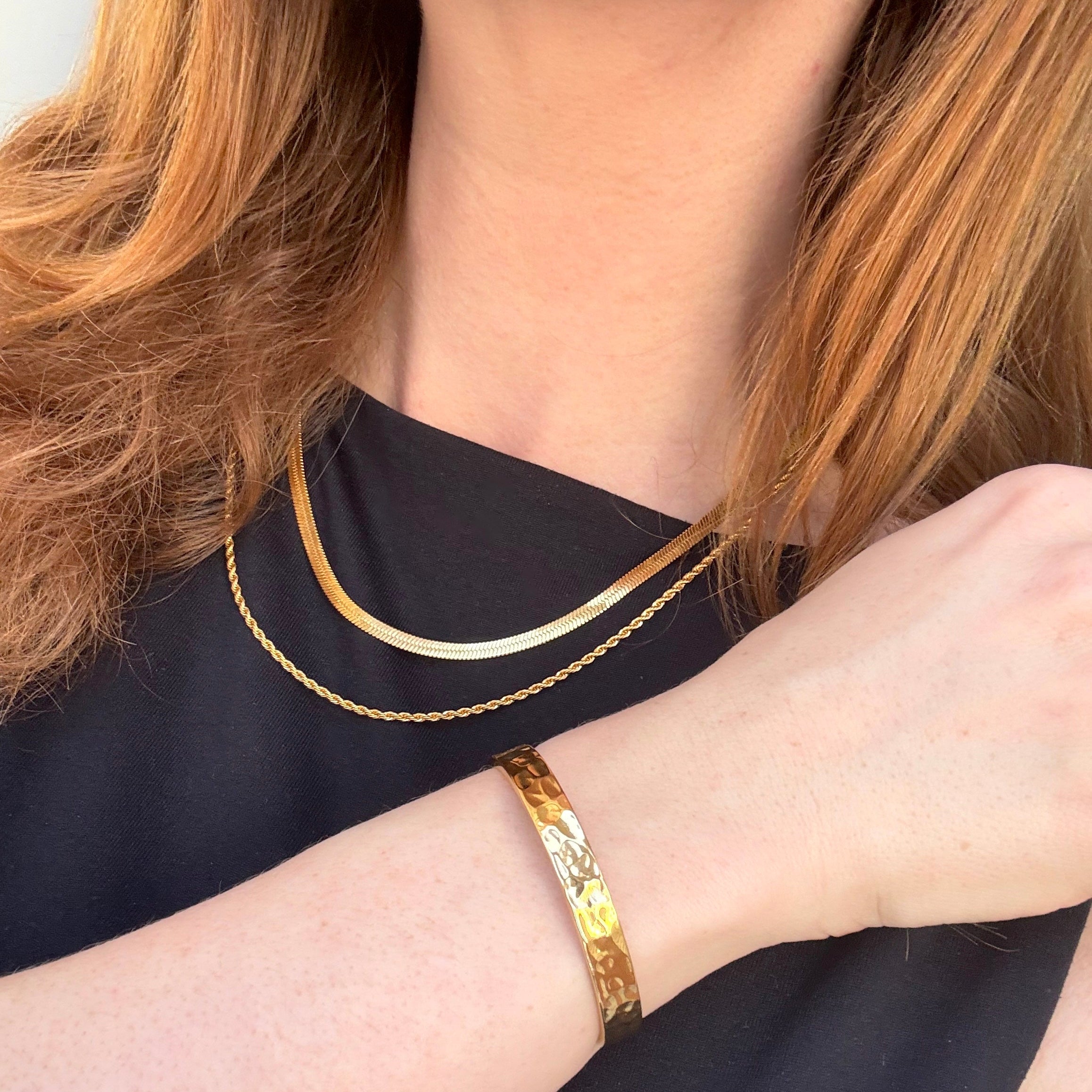 Hamret Bangle Guldbelagt