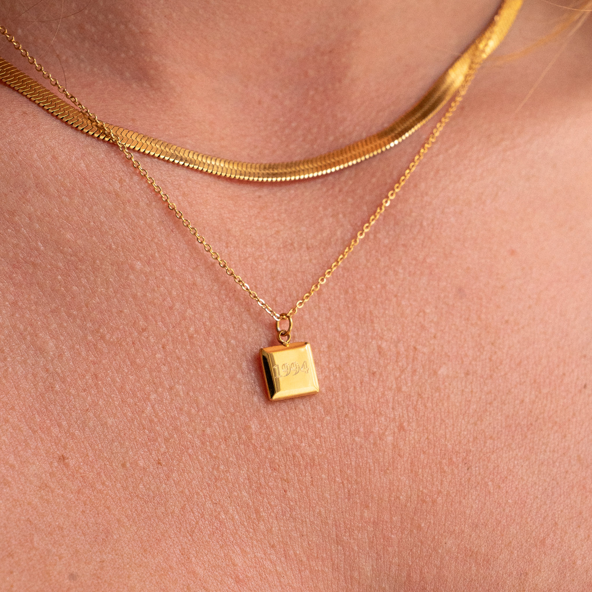 Kvadrat Halskæde Guldbelagt m. Indgravering