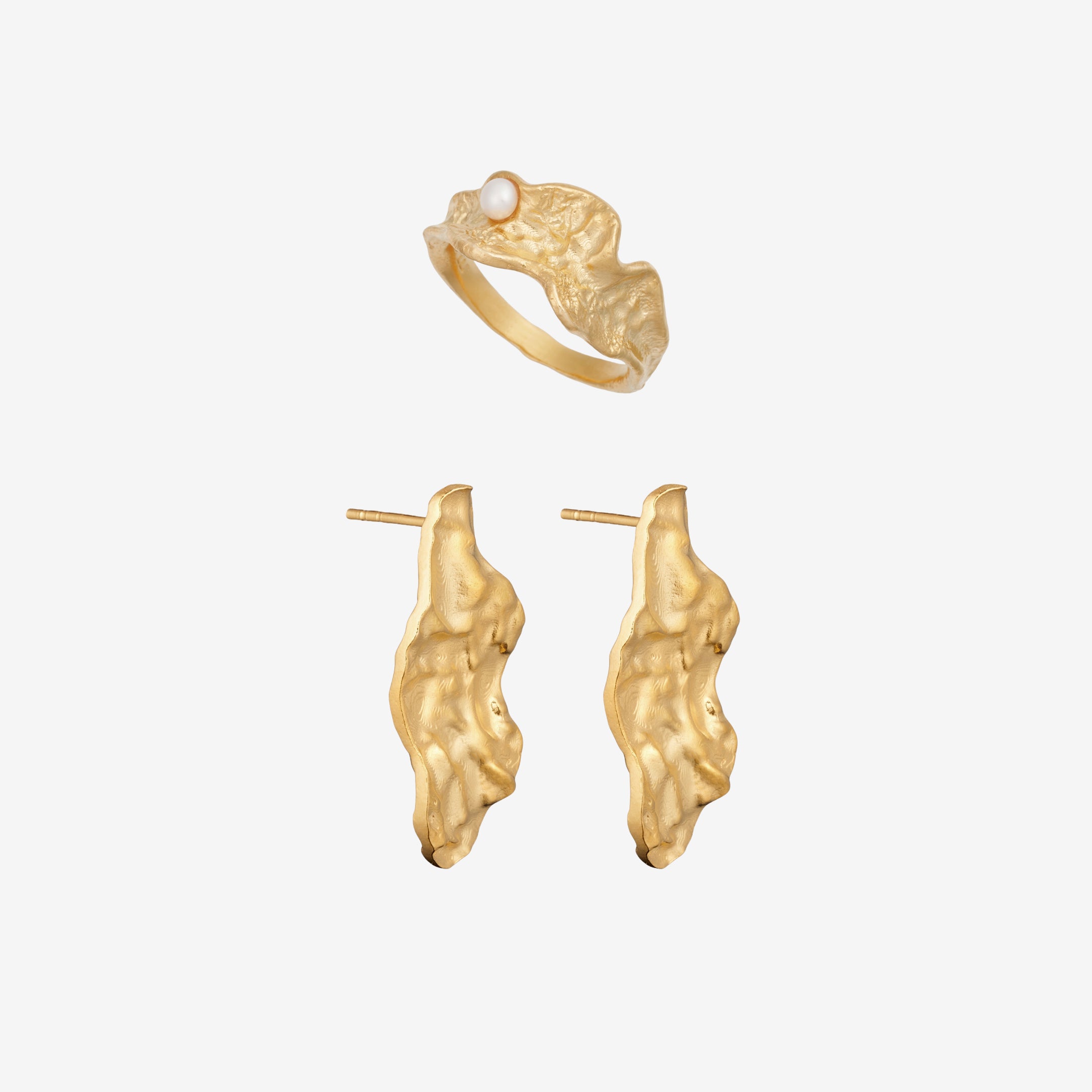 Magma Plade Sæt Guld: 1 Ring & 1 Ørering