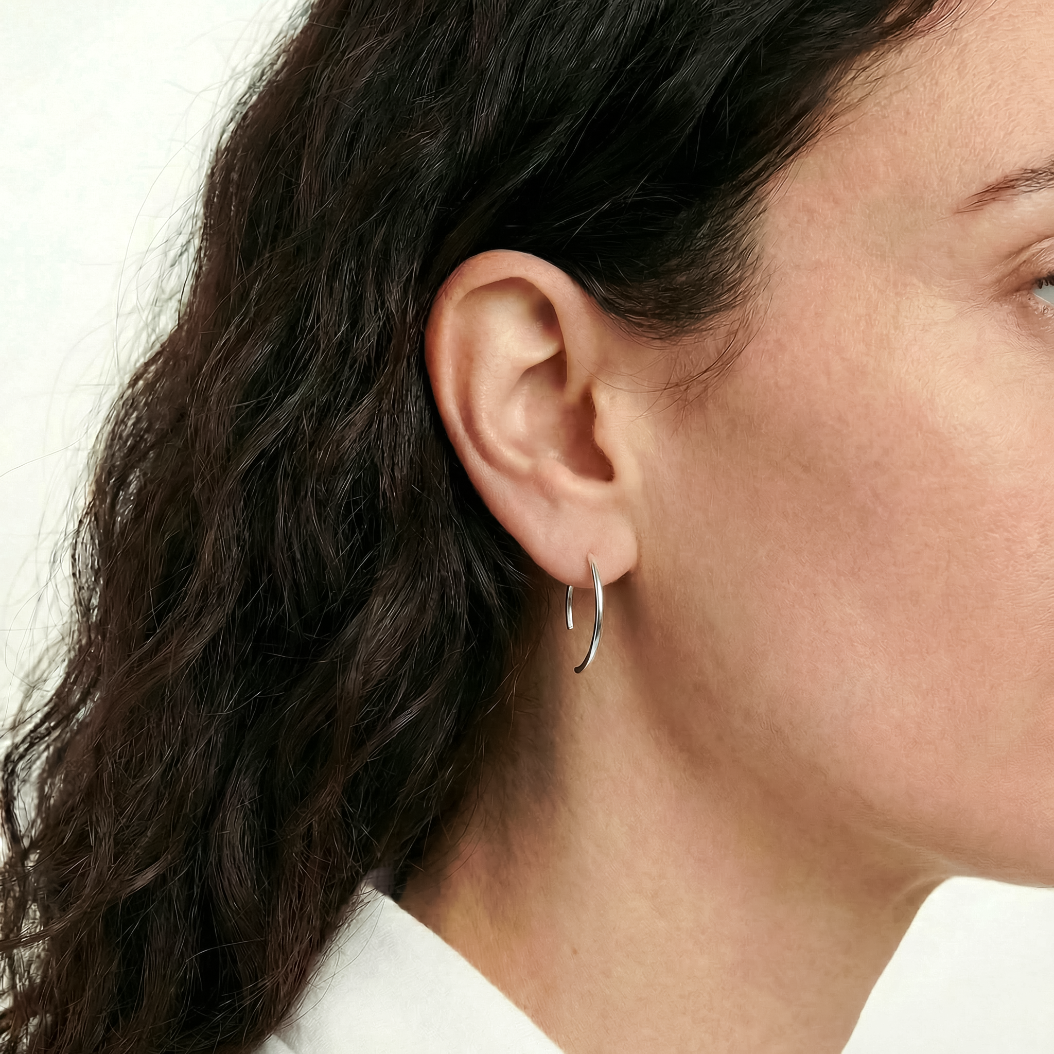 Curved Bar Øreringe Sølv