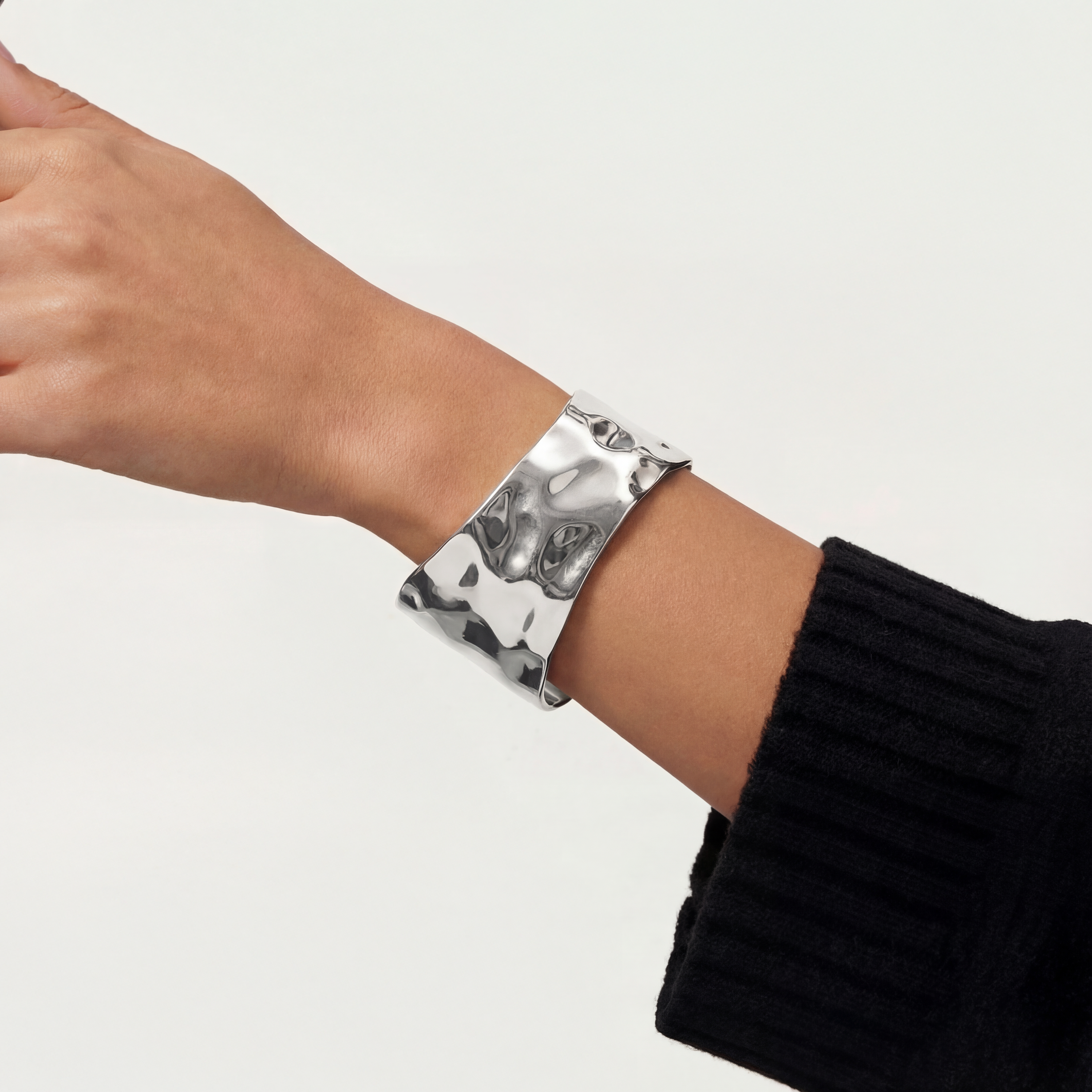 Chunky Hamret Bangle Sølvbelagt