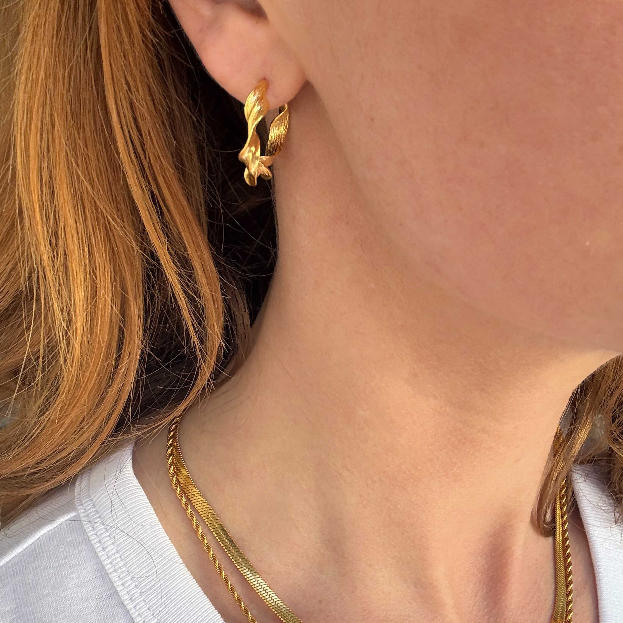 Chunky Twisted Hoop Guldbelagt