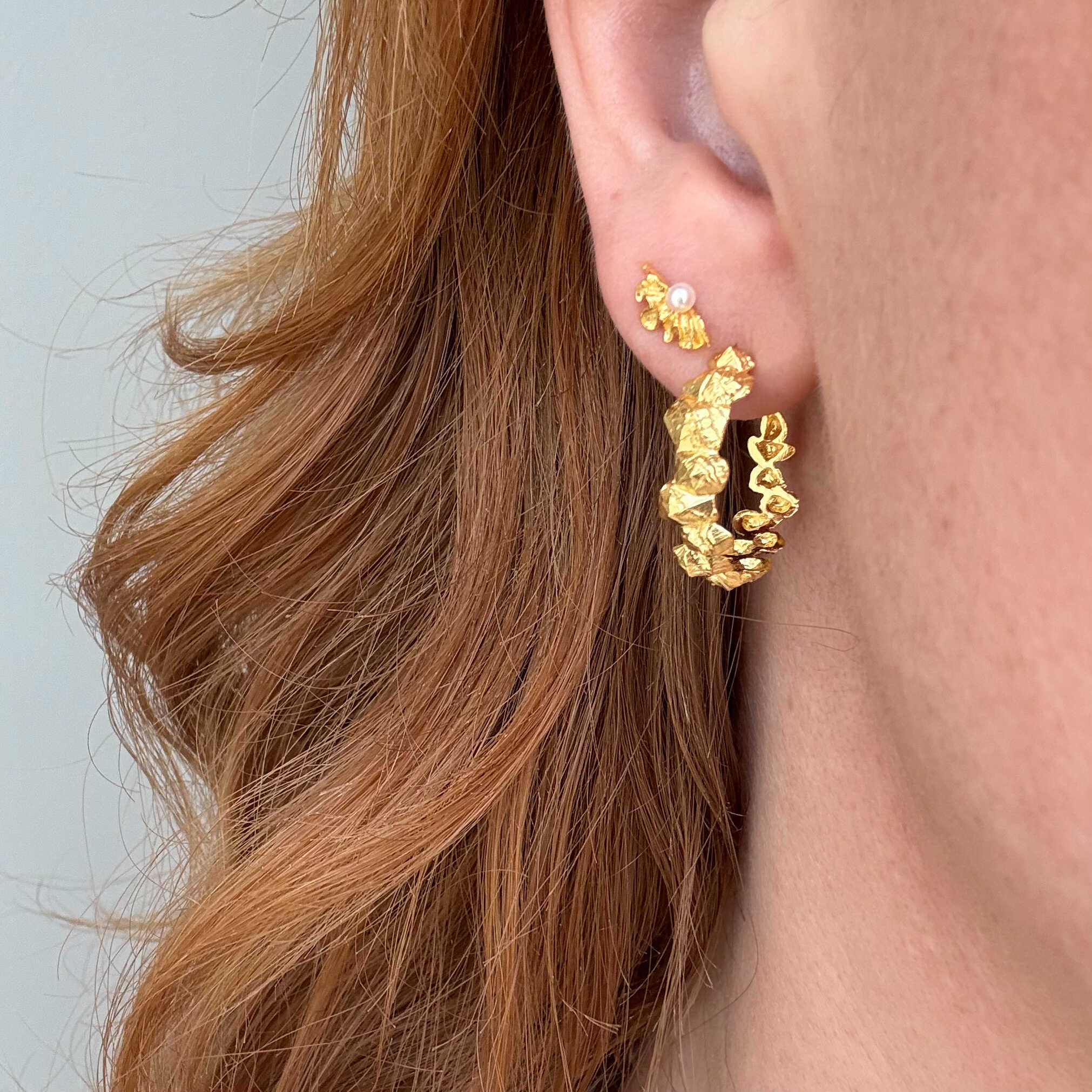 Wave Perle Stud Guldbelagt