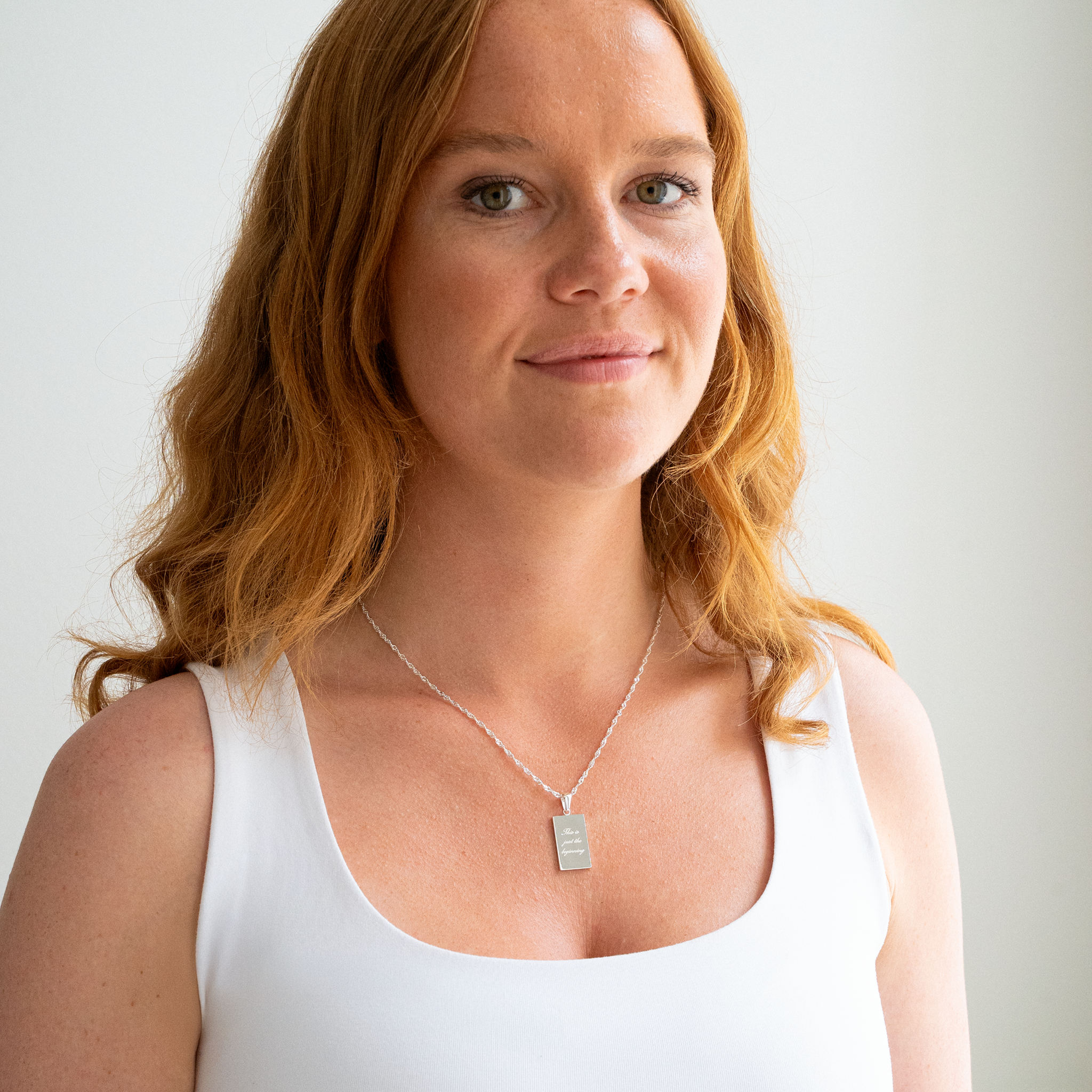 Sun Firkantet Halskæde m. indgravering