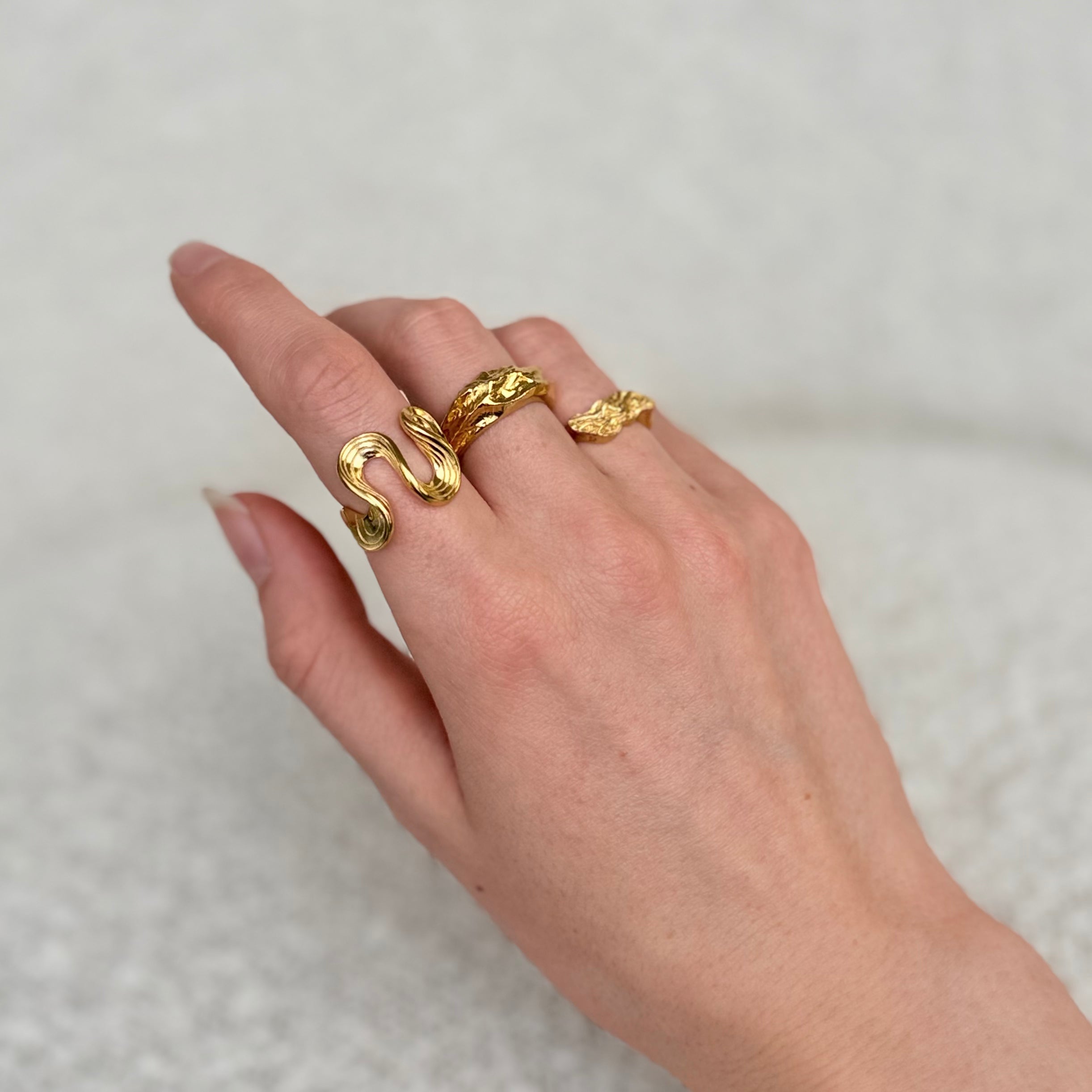 Snoet Wave Ring 18K Guldbelagt i styling