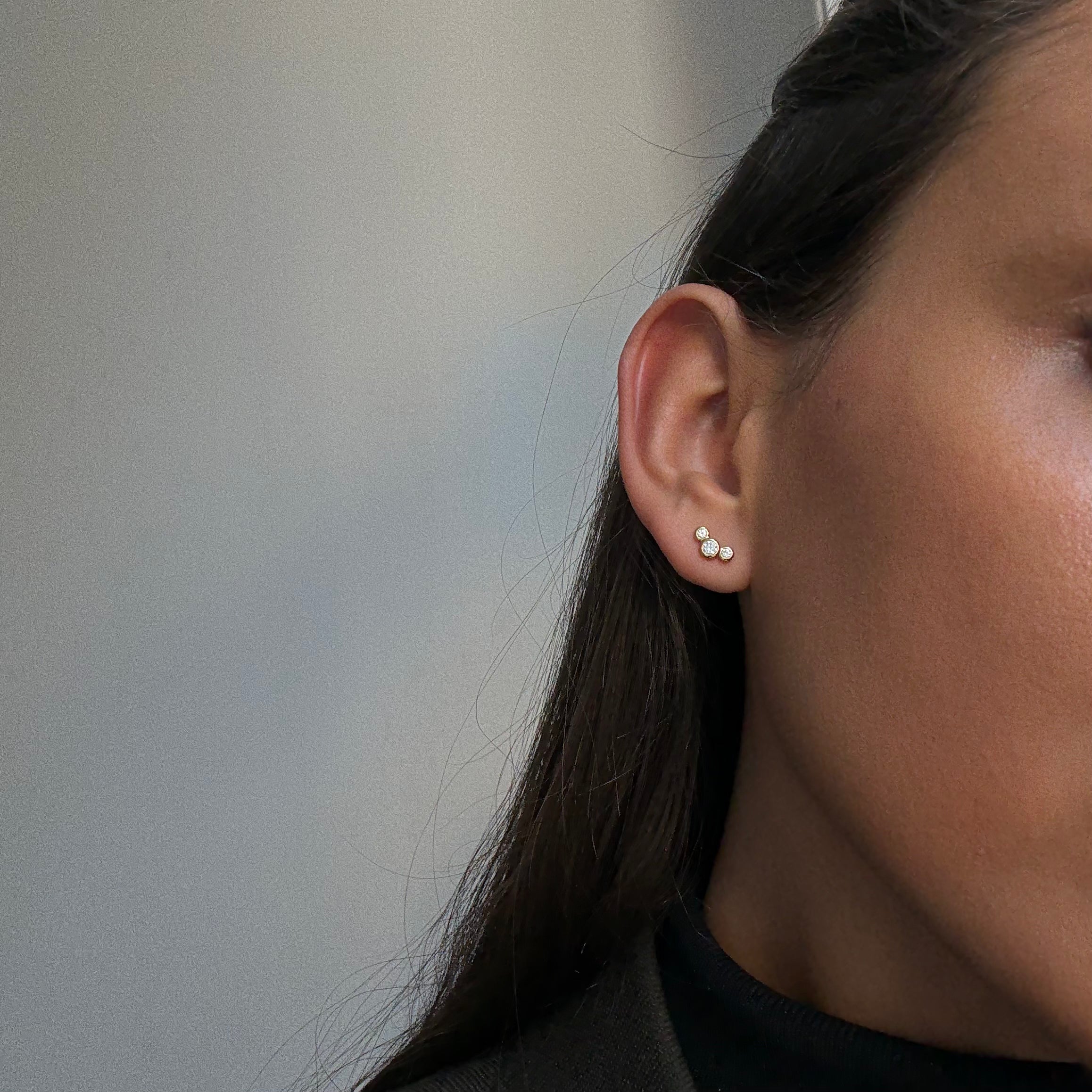 Triple Krystal Stud Guldbelagt