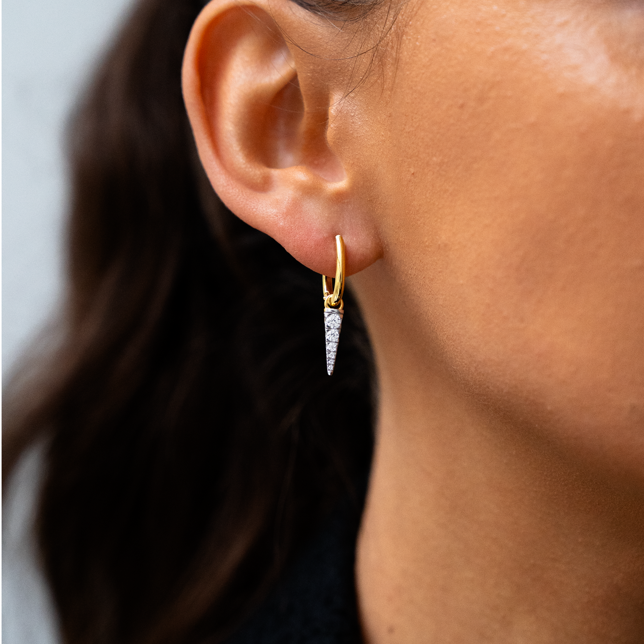 Essential Hoop og Edge Krystal Drop Guldbelagt