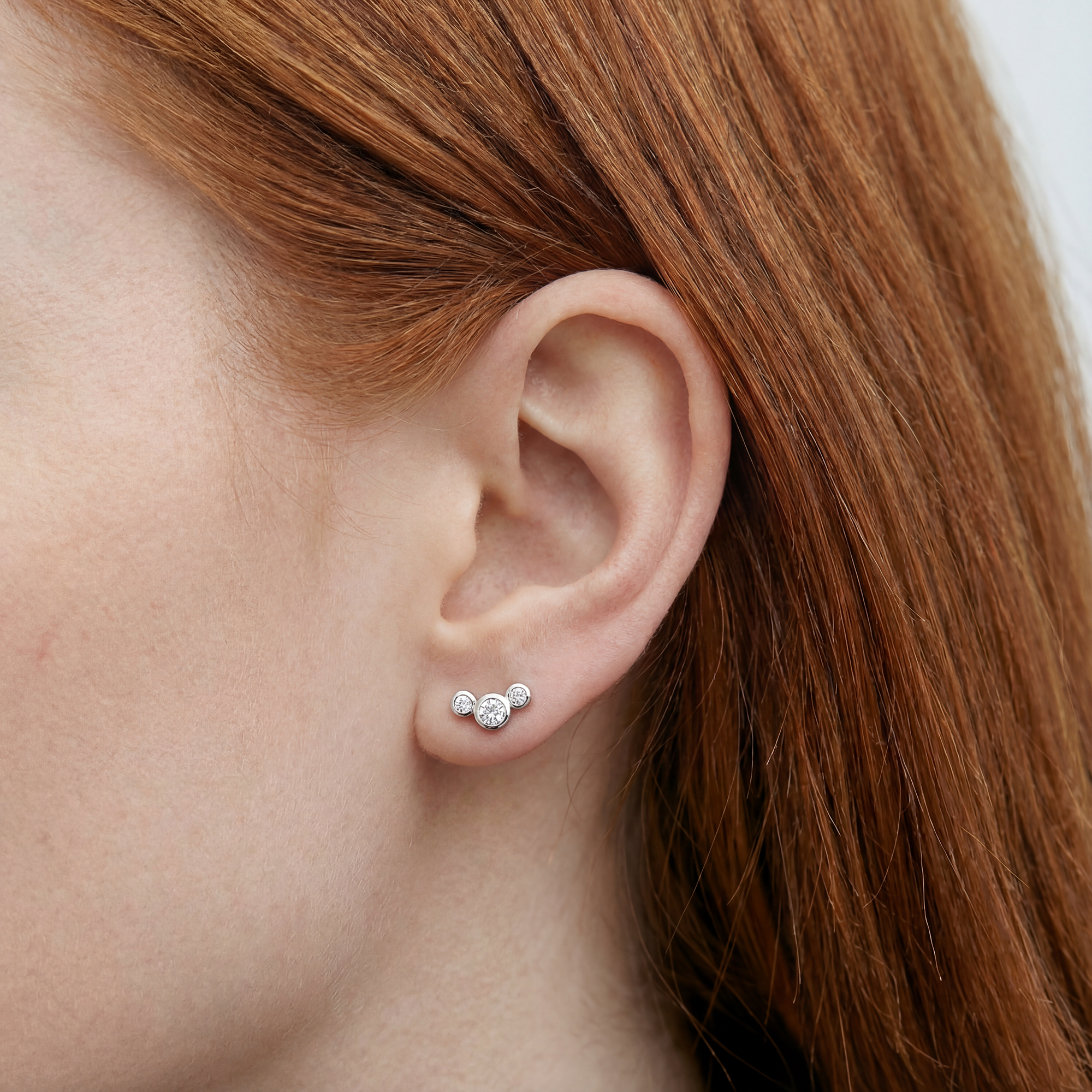 Triple Krystal Stud Guldbelagt